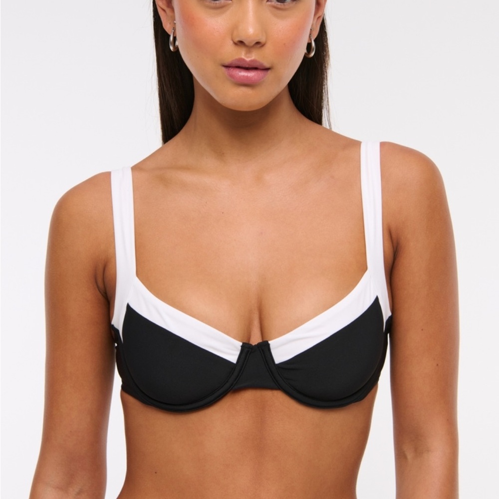 Abercrombie & Fitch Black and White Bikini (top)